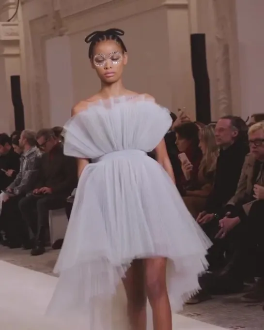 GiambattistaValliParis fall/winter 2020 collection - F2MAXFilms