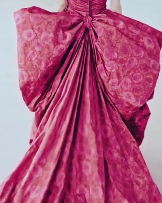 GiambattistaValliParis - Passage N.18