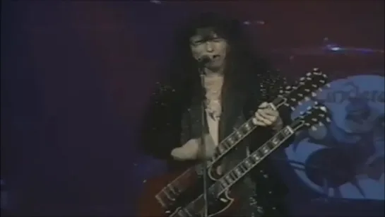 Cinderella - Love's Got Me Doin' Time (Live at The Palace of Auburn Hills in Detroit, US on 3 May 1991)