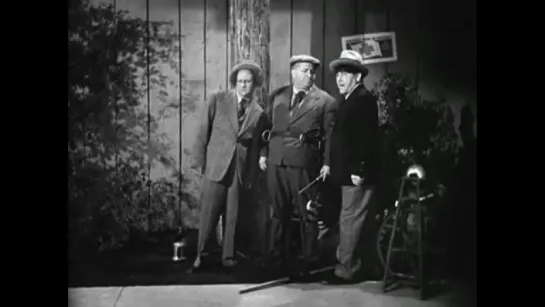 67 Los tres chiflados - Tres agentes especiales