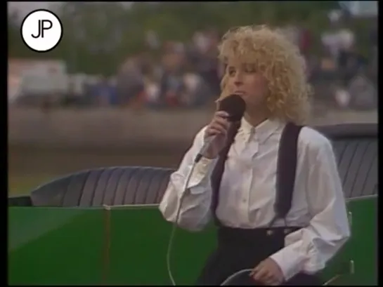 Iveta Bartosova - V zari reflektoru (1989)