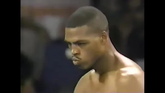 1993-08-06 Gerald McClellan vs Jay Bell (WBC Middleweight Title)