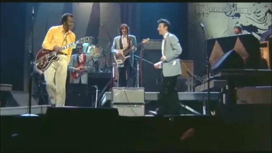 Chuck Berry with Julian Lennon - Johnny B. Goode (Live at Fox Theatre in St. St. Louis, Missouri, USA on 16 October 1986)