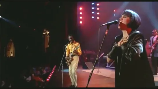 Chuck Berry with Linda Ronstadt - Back in the U.S.A. (Live at Fox Theatre in St. St. Louis, Missouri, USA on 16 October 1986)