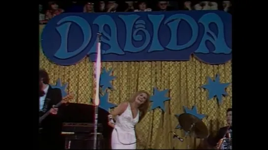 Dalida ♫ 22 Gigi l'Amoroso ♪ 1977 ( live @ Prague - CZ )