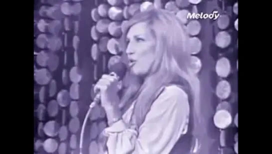 Dalida ♫ Gigi l'amoroso ♫ (extrait de l’Olympia 1974) ♫ Midi trente 19⁄01⁄1974