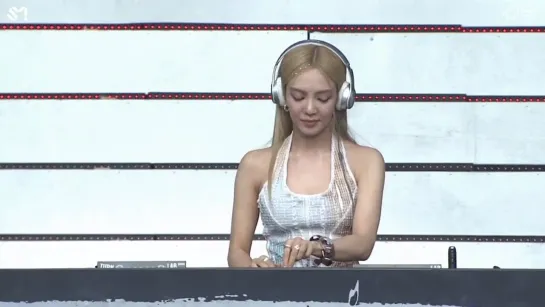 [PERF] DJ HYO (220820 SMTOWN Live 2022 SMCU Express Human City Suwon)