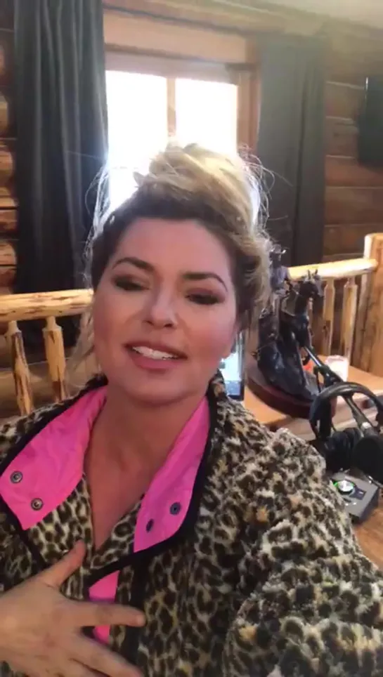 Shania Twain is writing new music (April 16, 2020) [RUS SUB]