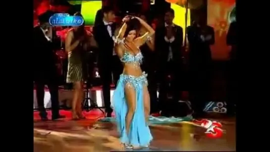 Hot turkish belly dancer in blue! (nouran Sultan)