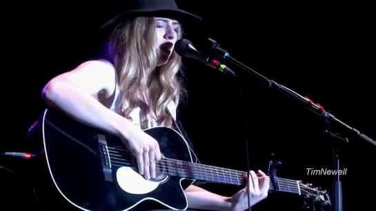 ZZ Ward LIVE!- FULL SHOW - Milwaukee Summerfest - June 27th, 2014