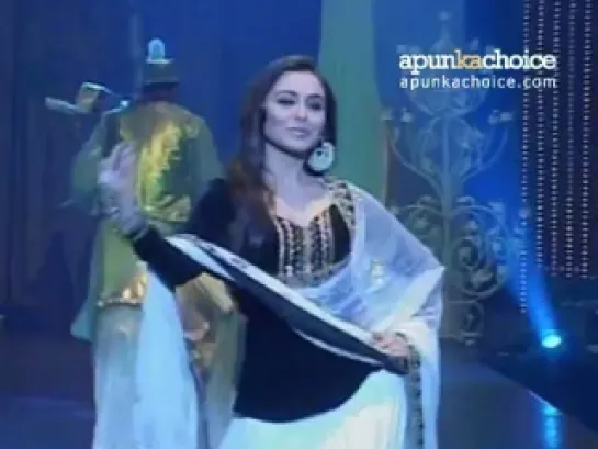 Rani Mukherjee on the ramp for Salman Khan's Being Human at HDIL