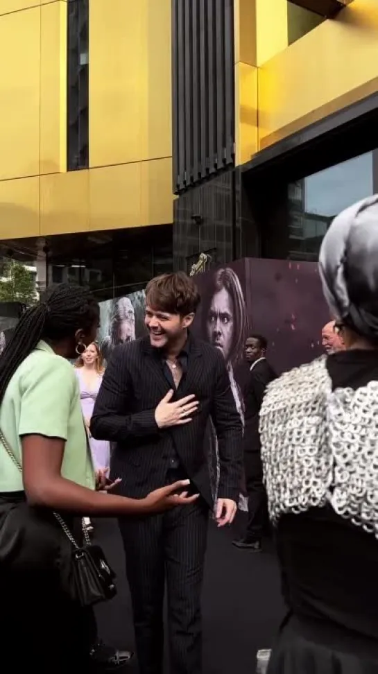 Джои Бэйти на премьере "Ведьмака" / Joey Batey at The Witcher premiere