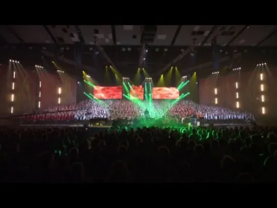 Patrick Fiori dédicace cette vidéo aux 2000 choristes 2013