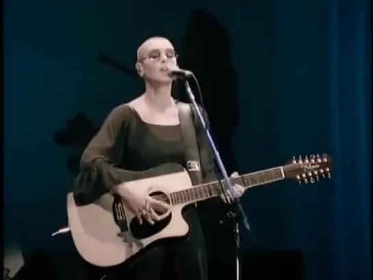 SINEAD OCONNOR - YEAR OF THE HORSE, 1990