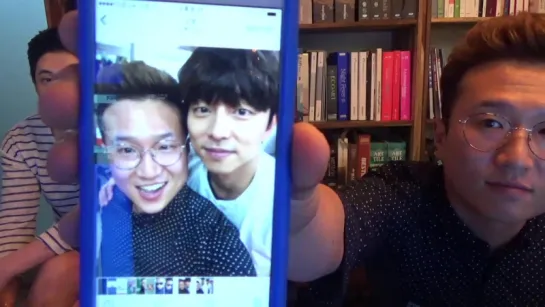 Gong Yoo's selfie with member of AfreecaTV crew 27.05.2017