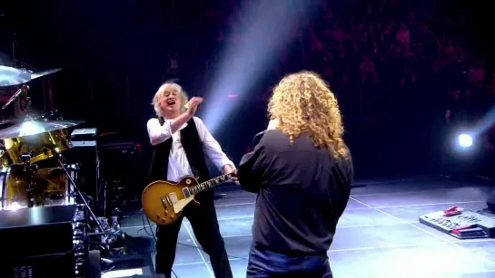 Led Zeppelin - Trampled Under Foot (Live at London O2 Arena 2007)