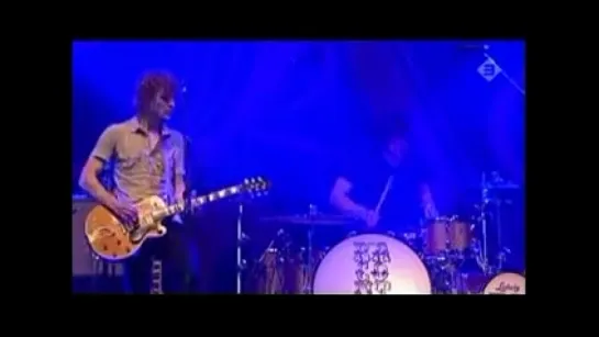 The Raconteurs // Bang Bang (My Baby Shot Me Down)