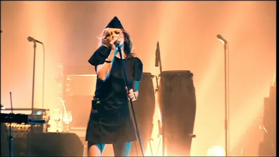 Goldfrapp – Yes Sir • Live At Somerset House, 13Th July 2003