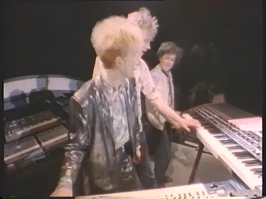 Howard Jones — New Song • Last World Dream - Live In Concert