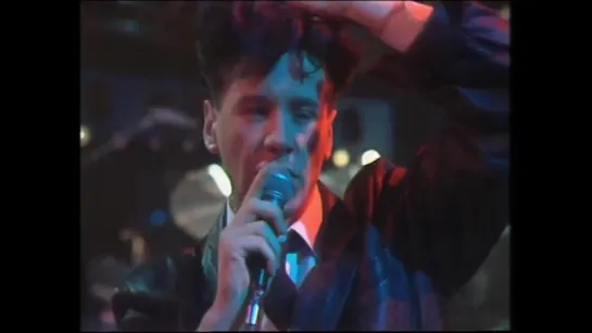 Simple Minds – 1983 I Travel (live at Oxford Road Show) – Seen The Lights (A Visual History)