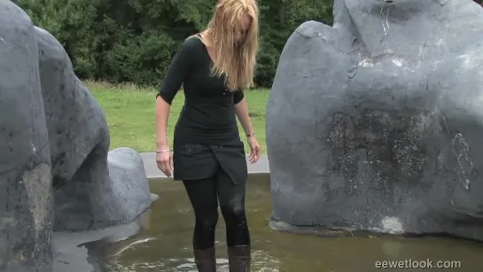 Black leggings and boots