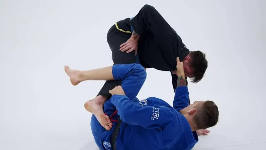 26 Andris Brunovskis - Skills N` Drills - De La Riva To Single Leg X