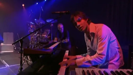 17) Schiller - I've Seen It All (Live In Berlin) 2004 (HD)(A.Romantic)