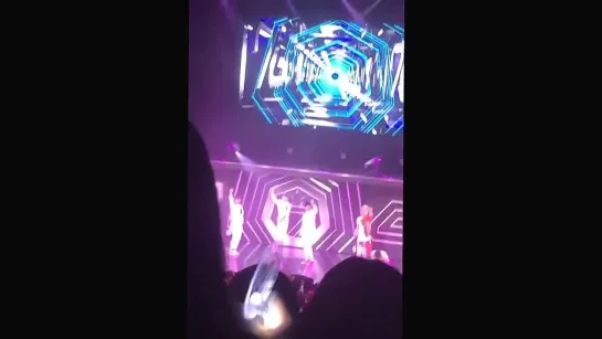 [FANCAM] 141007 GOT7 - Follow Me @ 1st Japan Tour in Osaka.