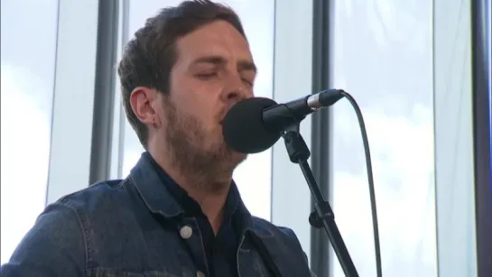 Stevie McCrorie - Big World (Live at The Quay)