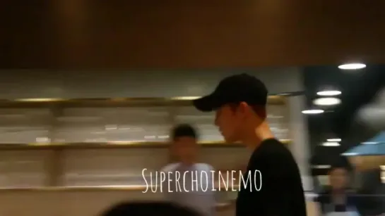 160801 CHANYEOL XIUMIN D.O. SEHUN CHEN SUHO приходили сегодня SUM Cafe