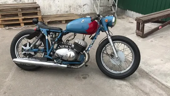 ИЖ Юпитер (БОББЕР) Izh 2-stroke bobber motorcycle