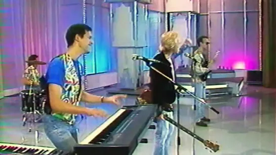 Level 42 - 1980 Live On French Tv