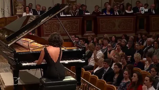 Khatia Buniatishvili ✮ Ungarische Rhapsody Nr. 2 cis-moll_v.Franz Liszt