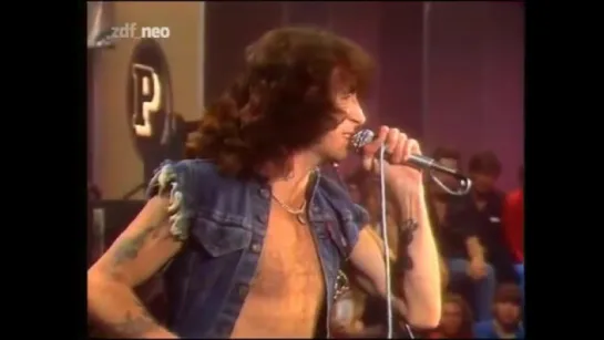 AC-DC -  Highway to Hell  with Bon Scott