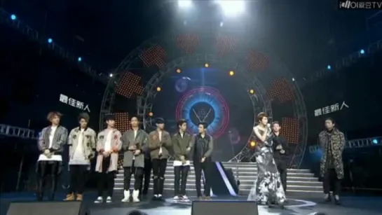 150411 GOT7 won Best Newcomer Award for Korea Region @ The 3rd V-Chart Awards