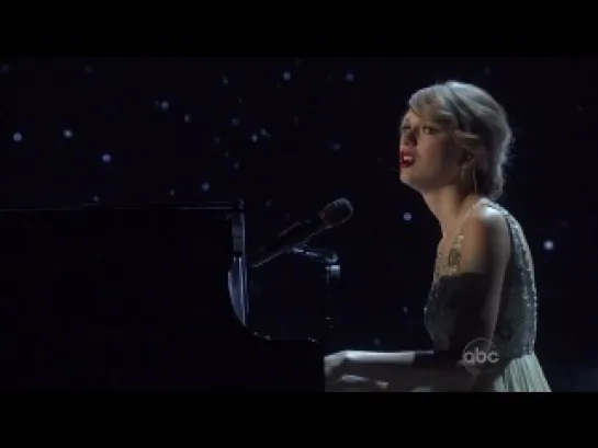 Taylor Swift - Back To December (Live CMA Awards 2010)