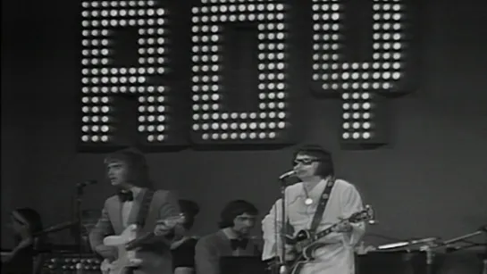 Roy Orbison — Oh, Pretty Woman = Live From Australia