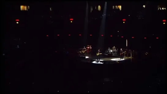 18 U2 – One – Vertigo 2005  U2 Live From Chicago