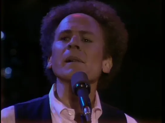 Simon And Garfunkel — Old Friends - Bookends 20. 59Th Street Bridge Song (Feelin Groovy) • The Concert In Central Park