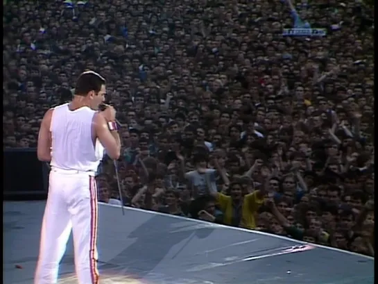 Queen — Who Wants To Live Forever • Live At Wembley Stadium