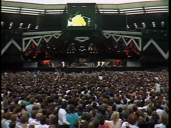 Queen — Under Pressure • Live At Wembley Stadium