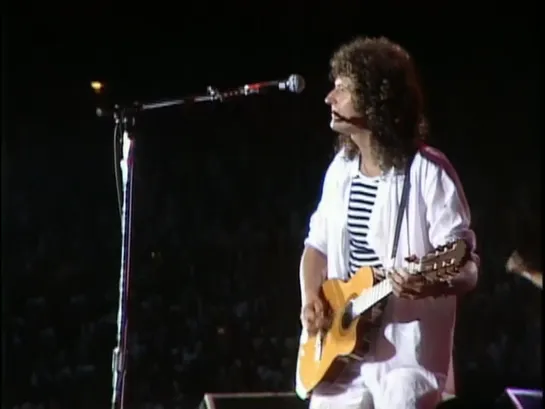 Queen — Hello Mary Lou (Goodbye Heart) • Live At Wembley Stadium