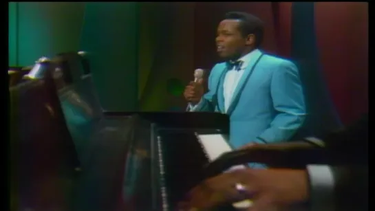 Lou Rawls — Love Is A Hurtin Thing = Chart Toppers 656667