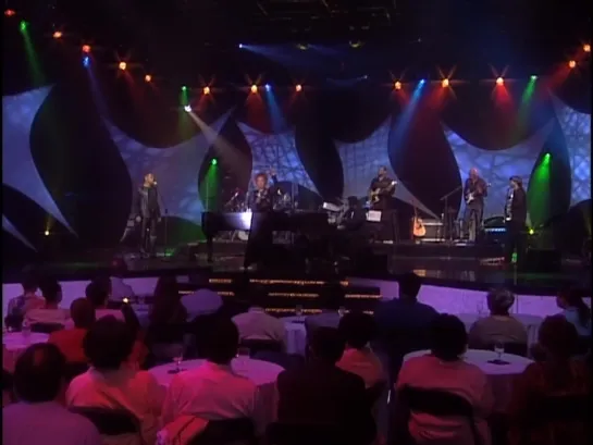 Roberta Flack — The Thrill Is Gone • In Concert