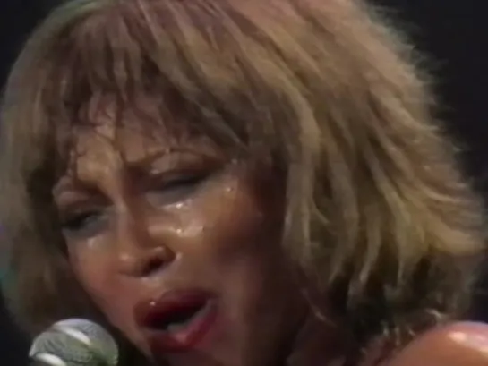 Tina Turner  — Help • Chicago 1983