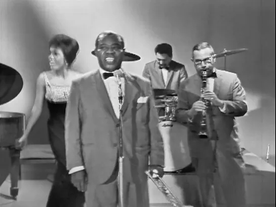 Louis Armstrong — When The Saints Go Marching In • Live In Australia 1964