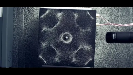 CYMATICS: Science Vs. Music - Nigel Stanford (Что будет, если смешать немного науки и музыки)