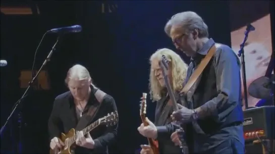 The Allman Brothers Band with Eric Clapton - Why Does Love Got to Be so Bad (Live in New York City on 12 April 2013)