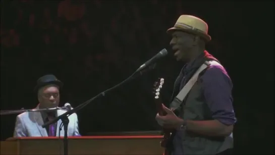 Booker T. Jones with Keb' Mo' - Born Under a Bad Sign (Live at Madison Square Garden in New York City on 12 April 2013)