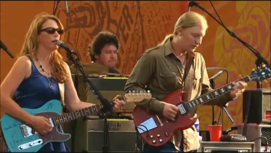 Derek Trucks and Susan Tedeschi Band - Midnight in Harlem (Live at Crossroads Guitar Festival in Bridgeview on 26 June 2010)